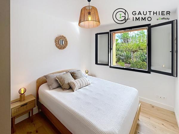 Maison
         4 pièces
        - 100 m²