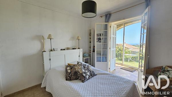 Maison à vendre 6 pièces 129 m² Vence