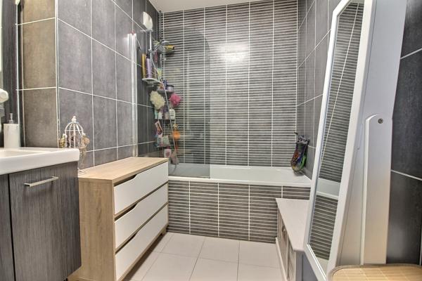 Appartement aux Docks de  Saint Ouen de  Sur Seine 2 pièces 41 m2