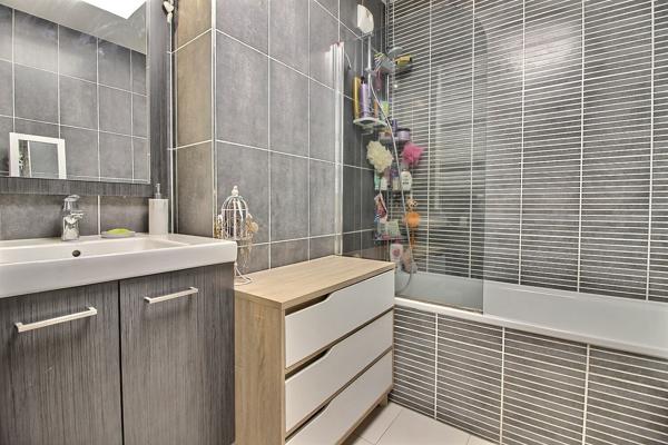 Appartement aux Docks de  Saint Ouen de  Sur Seine 2 pièces 41 m2