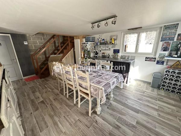 Vente Maison 8 pièces 239 m2 à Saint-Astier