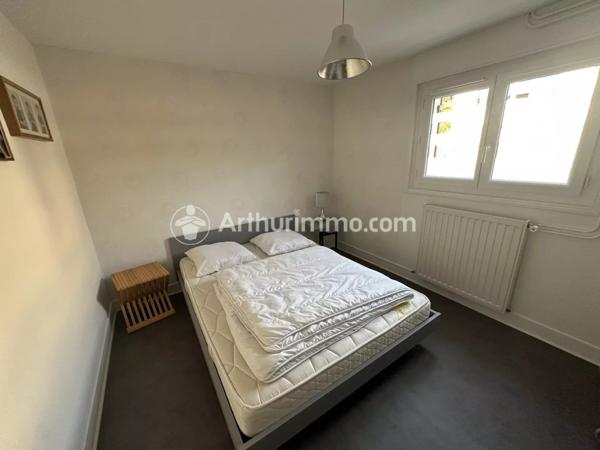 Vente Maison 8 pièces 239 m2 à Saint-Astier