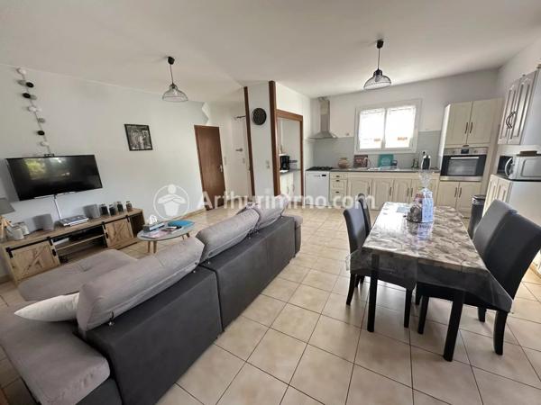 Vente Maison 8 pièces 239 m2 à Saint-Astier