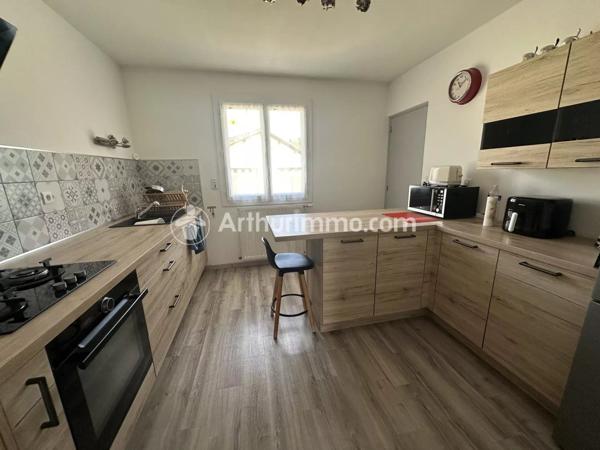 Vente Maison 8 pièces 239 m2 à Saint-Astier