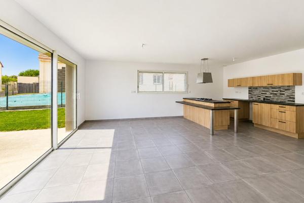 Maison à LA SUZE-SUR-SARTHE, 72210 - 5 pièces 115m²