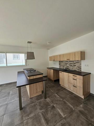 Maison à LA SUZE-SUR-SARTHE, 72210 - 5 pièces 115m²