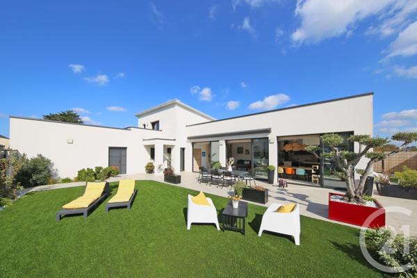 Maison à vendre  4 pièces - 183 m2 AGON COUTAINVILLE - 50