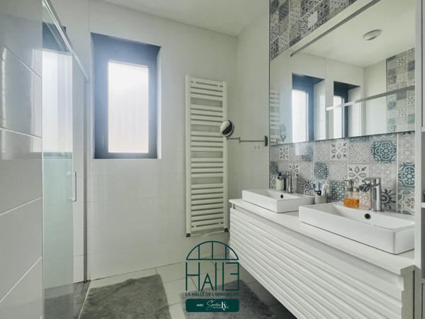 Maison
         5 pièces
        - 149 m² Exclusivité