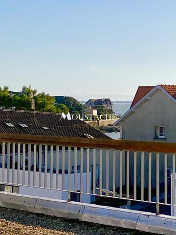 APPARTEMENT UNIQUE EN ROOFTOP - TERRASSE VUE MER À 360° -