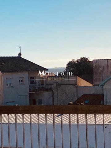 APPARTEMENT UNIQUE EN ROOFTOP - TERRASSE VUE MER À 360° -