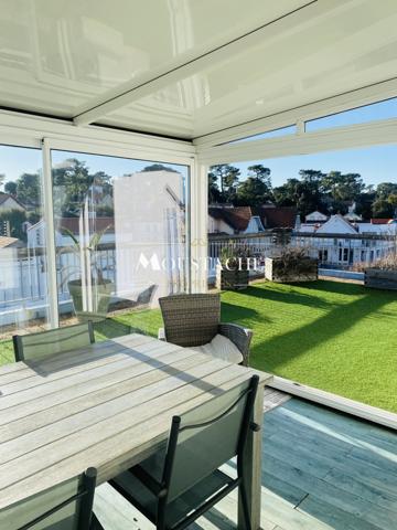 APPARTEMENT UNIQUE EN ROOFTOP - TERRASSE VUE MER À 360° -