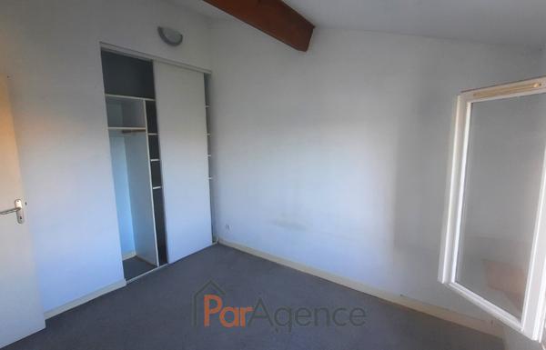 MAISON 4 PIECES - 88 M2 - 300 M CENTRE VILLE