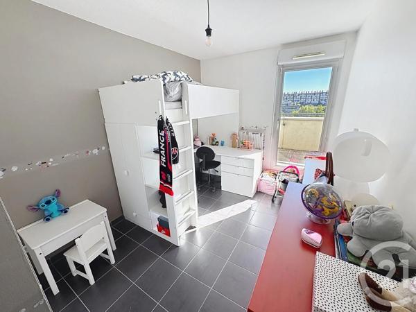 Appartement F4 à vendre  4 pièces - 76 m 2   LYON  - 69007