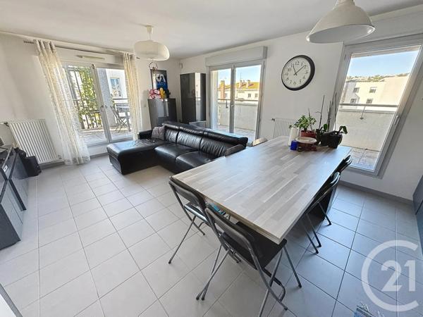 Appartement F4 à vendre  4 pièces - 76 m 2   LYON  - 69007