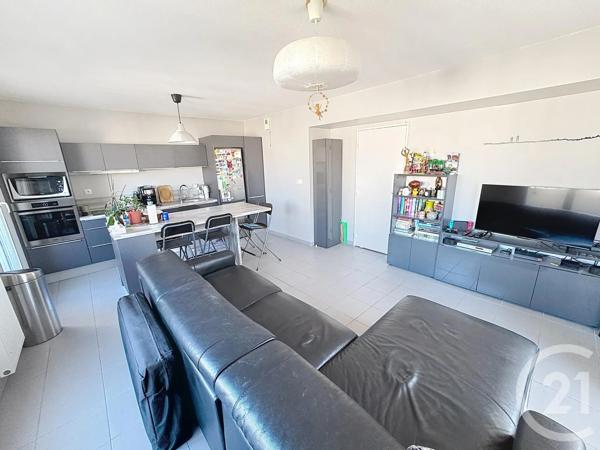 Appartement F4 à vendre  4 pièces - 76 m 2   LYON  - 69007