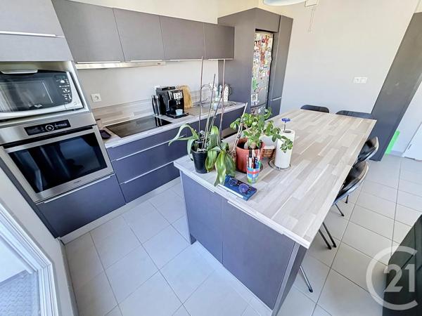 Appartement F4 à vendre  4 pièces - 76 m 2   LYON  - 69007