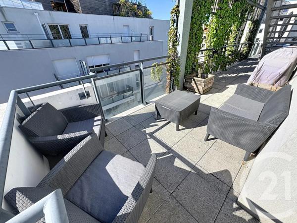Appartement F4 à vendre  4 pièces - 76 m 2   LYON  - 69007