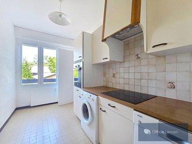 Appartement à vendre à Ferney-Voltaire dans l'Ain (01210), ref : 01047-826