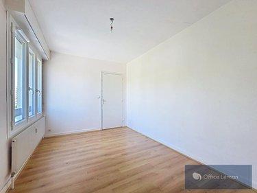 Appartement à vendre à Ferney-Voltaire dans l'Ain (01210), ref : 01047-826