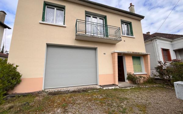 Maison à vendre    5 pièces • 105 m2 Saint-Yorre