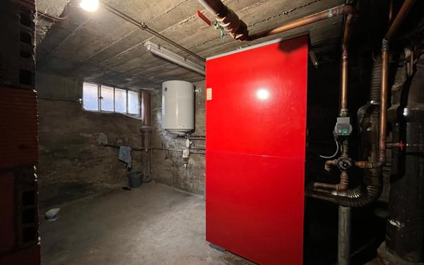 Maison à vendre    5 pièces • 105 m2 Saint-Yorre