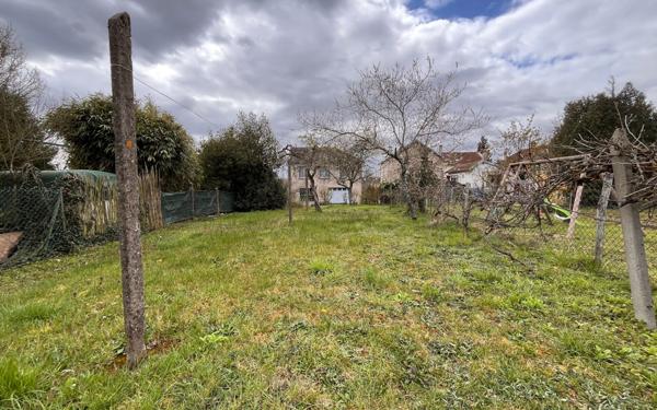 Maison à vendre    5 pièces • 105 m2 Saint-Yorre