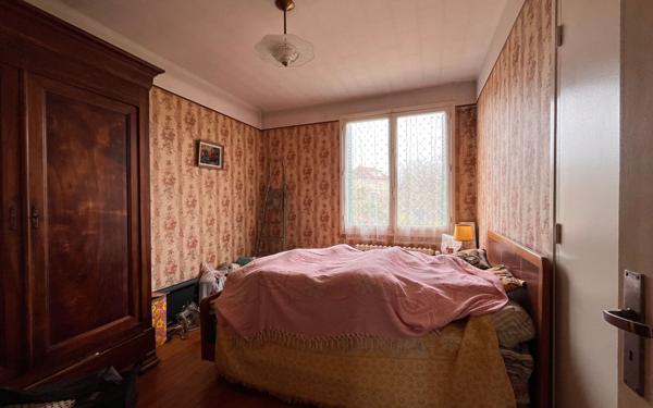 Maison à vendre    5 pièces • 105 m2 Saint-Yorre