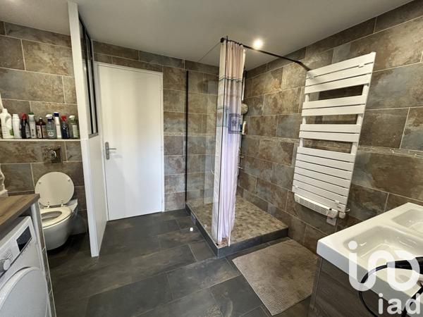 Maison traditionnelle 7 pièces de 214 m² à Grigny (91350)