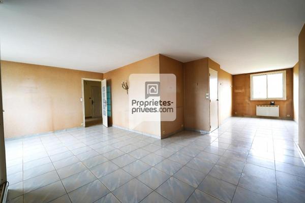 GRENOBLE BAJATIERE Grand T4 de 92m2 + 2 Caves