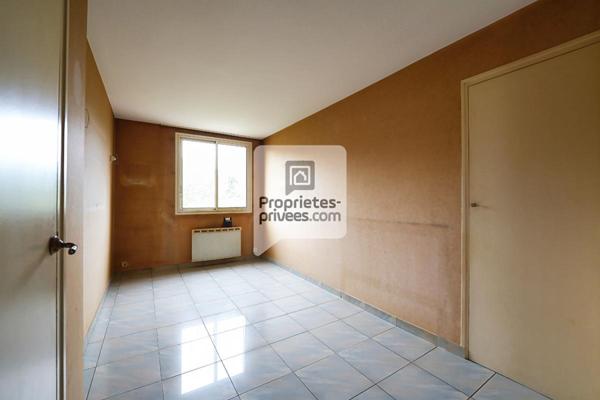 GRENOBLE BAJATIERE Grand T4 de 92m2 + 2 Caves