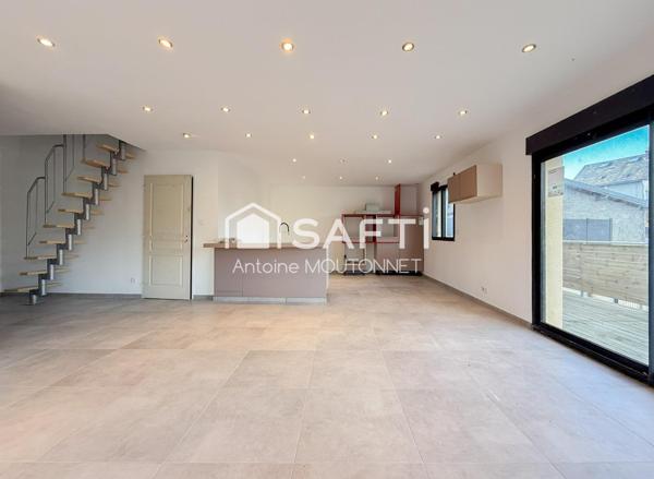 Maison contemporaine neuve avec une terrasse exceptionnelle