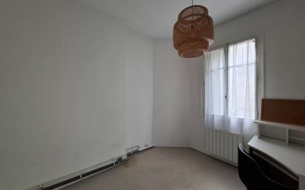 Appartement à vendre    3 pièces • 50 m2 Bordeaux