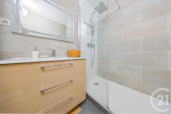 Appartement F4 à vendre  5 pièces - 87,60 m 2   CROSNE  - 91
