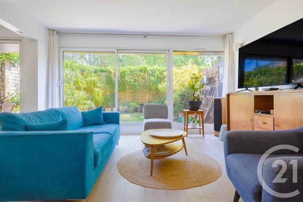 Appartement F4 à vendre  5 pièces - 87,60 m 2   CROSNE  - 91