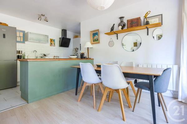 Appartement F4 à vendre  5 pièces - 87,60 m 2   CROSNE  - 91