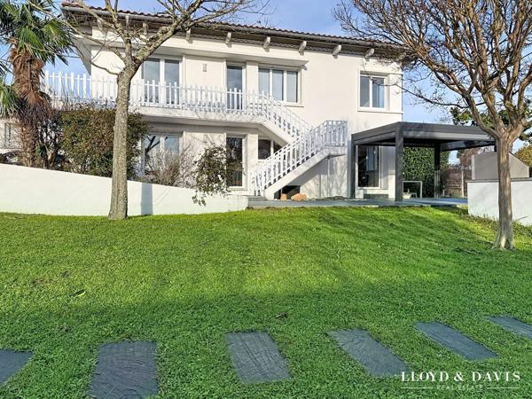 Vaux sur mer proche Pontaillac : maison 5 chambres + gite sur 2000 m² de terrain