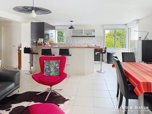 Vaux sur mer proche Pontaillac : maison 5 chambres + gite sur 2000 m² de terrain