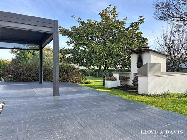 Vaux sur mer proche Pontaillac : maison 5 chambres + gite sur 2000 m² de terrain