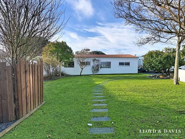 Vaux sur mer proche Pontaillac : maison 5 chambres + gite sur 2000 m² de terrain