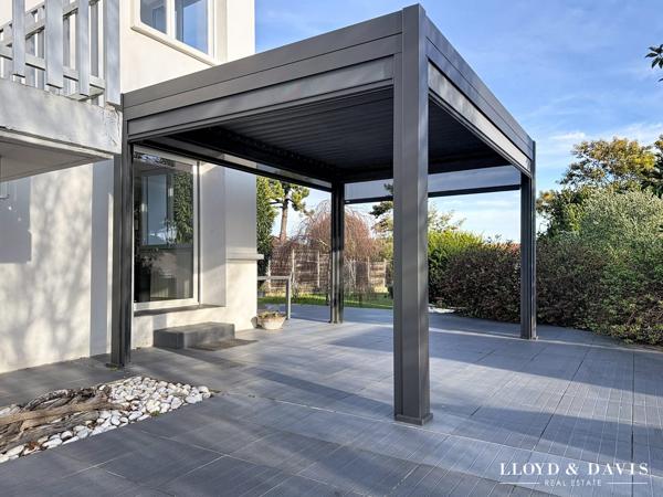 Vaux sur mer proche Pontaillac : maison 5 chambres + gite sur 2000 m² de terrain