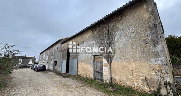 À vendre Immeuble 655 m² - Vouillé 86190