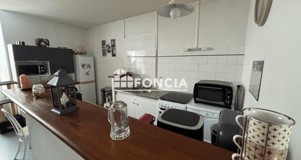 À vendre Immeuble 655 m² - Vouillé 86190