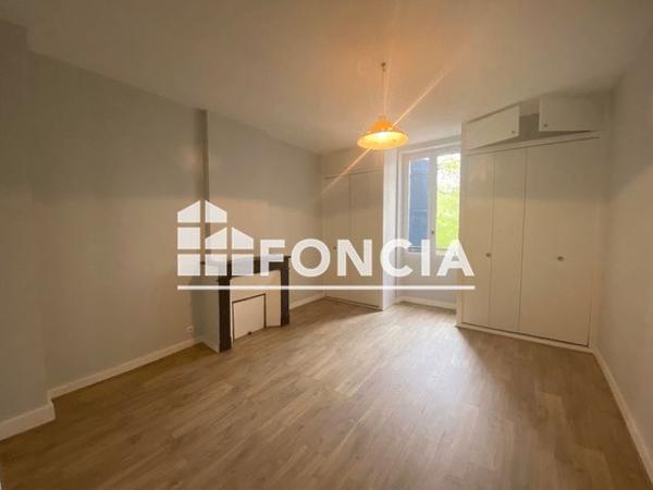 Location Appartement 3 pièces 78.37 m² - 15 AV DU 34EME RI Mont- De-marsan 40000