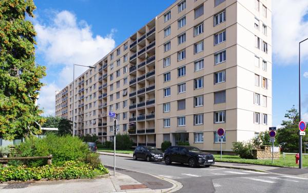Appartement à vendre    4 pièces • 66,95 m2 Caluire-et-Cuire