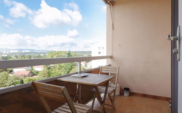 Appartement à vendre    4 pièces • 66,95 m2 Caluire-et-Cuire