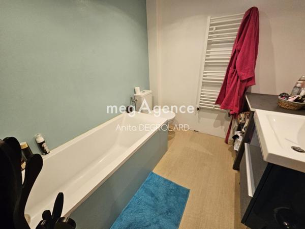 Maison à LA ROCHE-SUR-YON, 85000 - 5 pièces 110m²