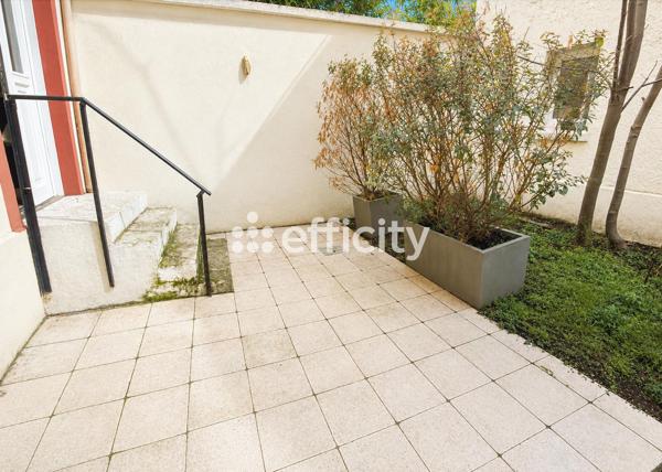 Appartement
         2 pièces
        - 30 m² Exclusivité 193 000 € *