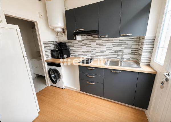Appartement
         2 pièces
        - 30 m² Exclusivité 193 000 € *