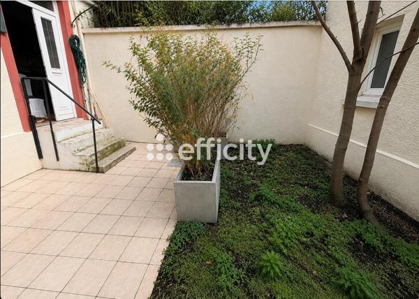 Appartement
         2 pièces
        - 30 m² Exclusivité 193 000 € *