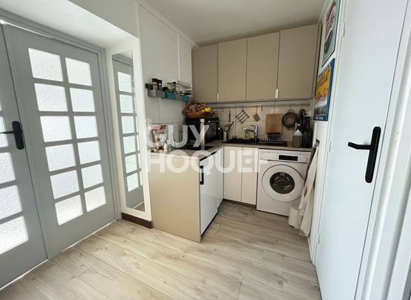 Idéal investisseur - Studio rénové et meublé - vue dégagée sur le Rhône